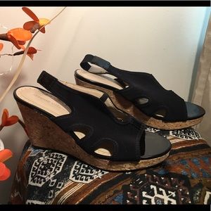 *NEW Black suede narrow heel sandal Size 9.5